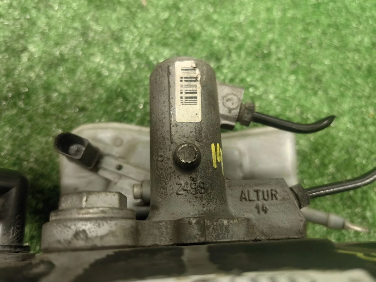 Главный тормозной цилиндр Volkswagen Passat B5+