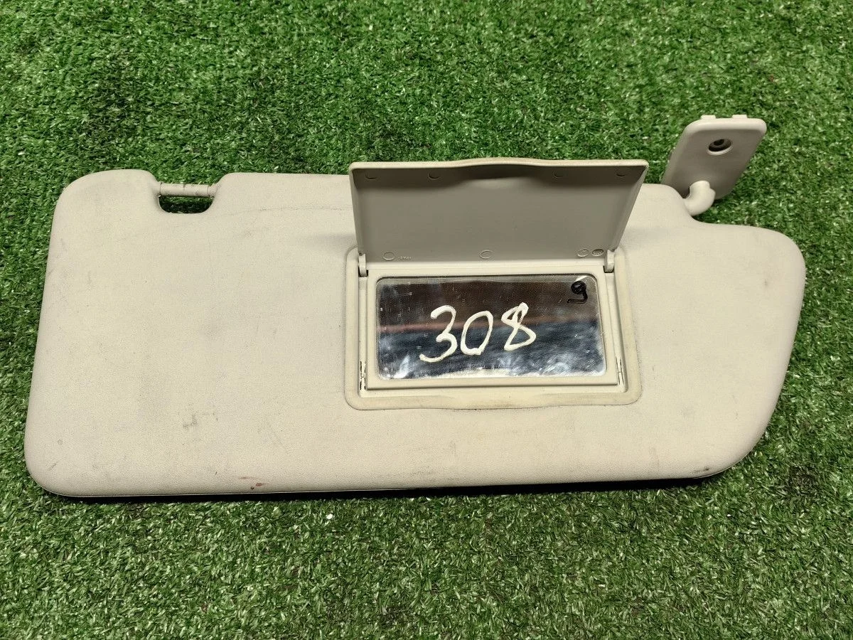 Козырек солнцезащитный правый Peugeot 308