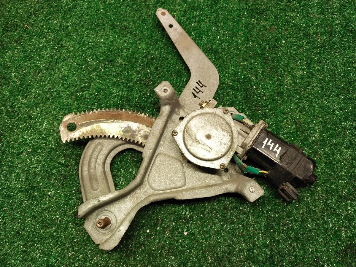 Стеклоподъемник задний правый Daewoo Nexia