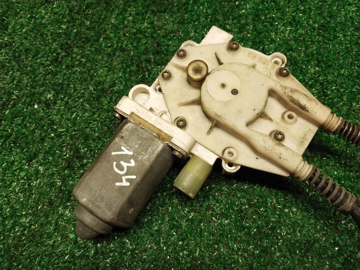 Моторчик стеклоподъемника Bmw 5-Series E39