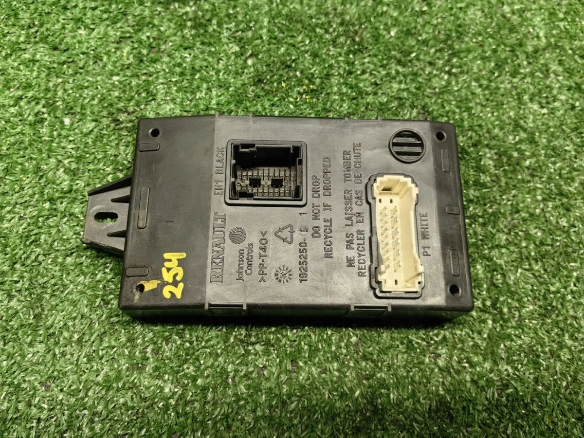 Блок комфорта Renault Logan 1