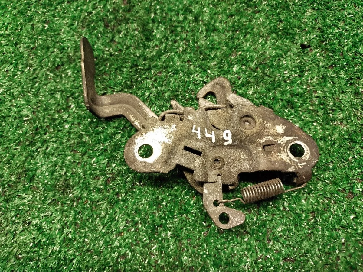 Замок капота Peugeot 308