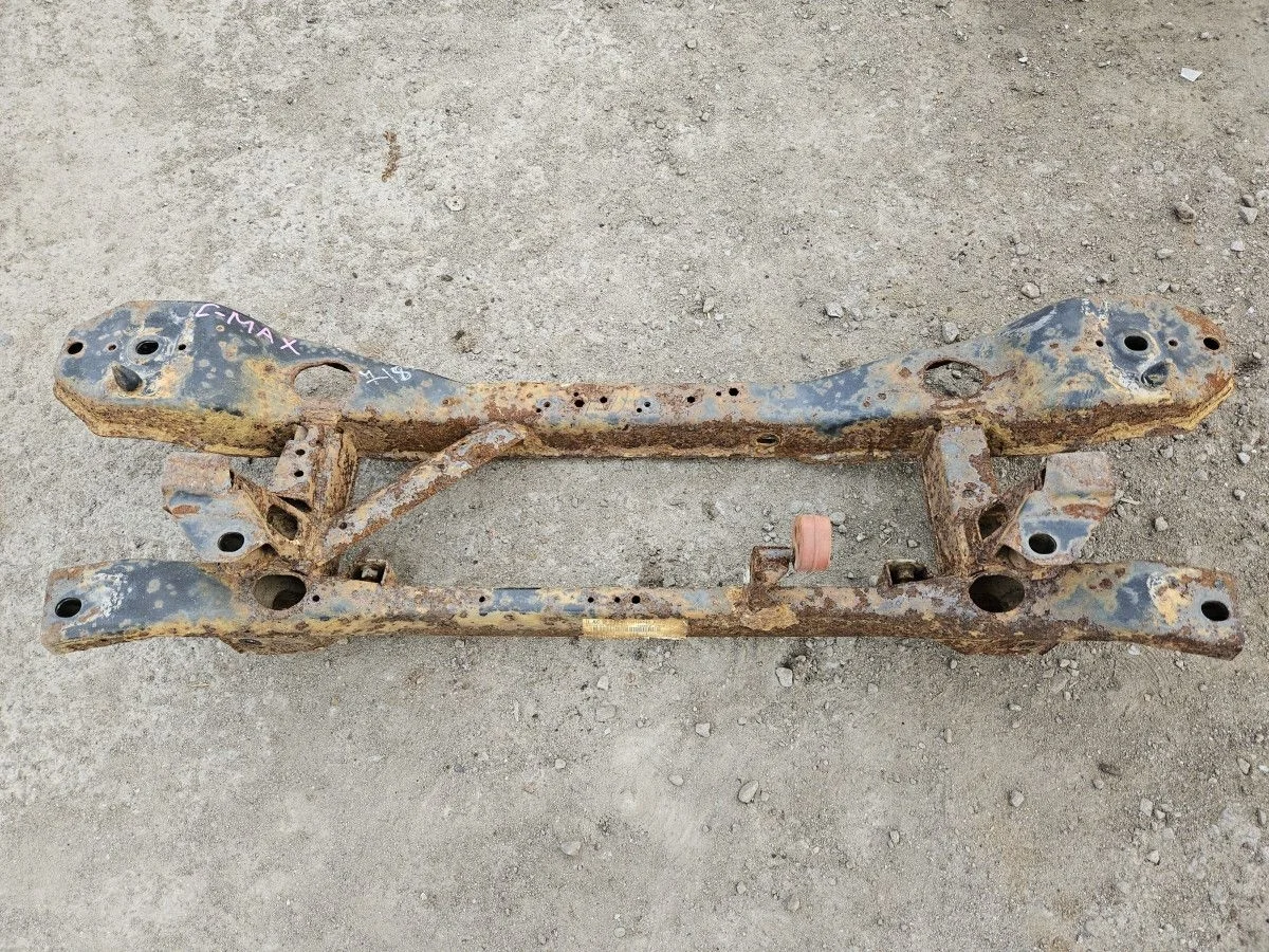 Подрамник задний на Ford C-MAX