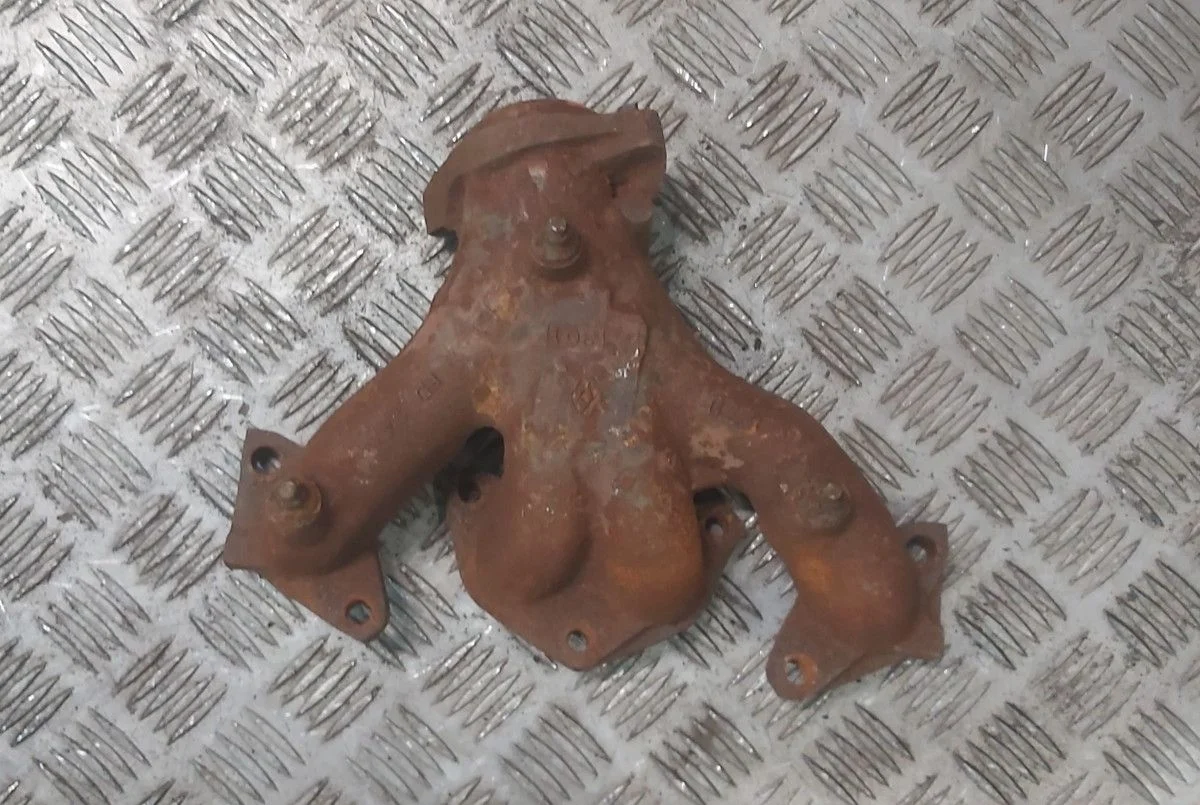 Коллектор выпускной Renault Logan