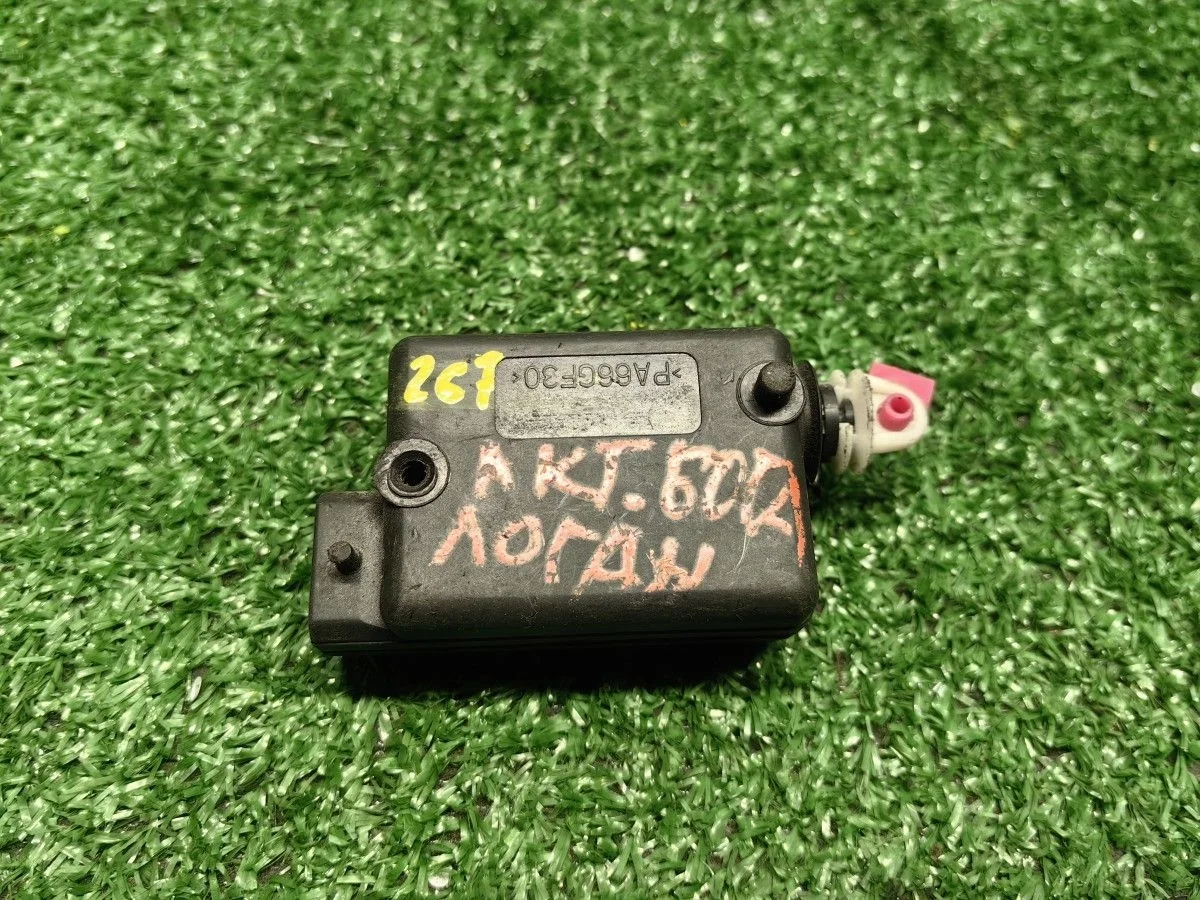 Активатор замка багажника Renault Logan