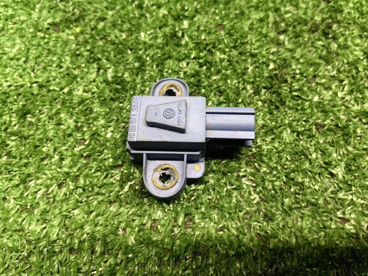 Датчик Airbag Volkswagen Passat B6