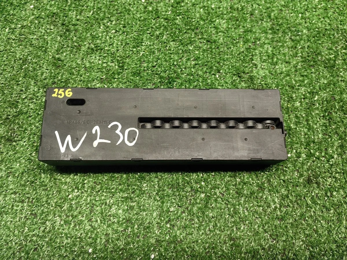 Блок клапанов Mercedes-Benz E-Class W210