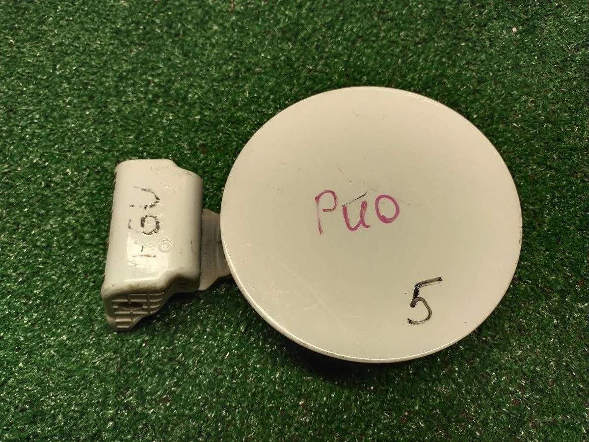 Лючок топливного бака Kia Rio 3 UB