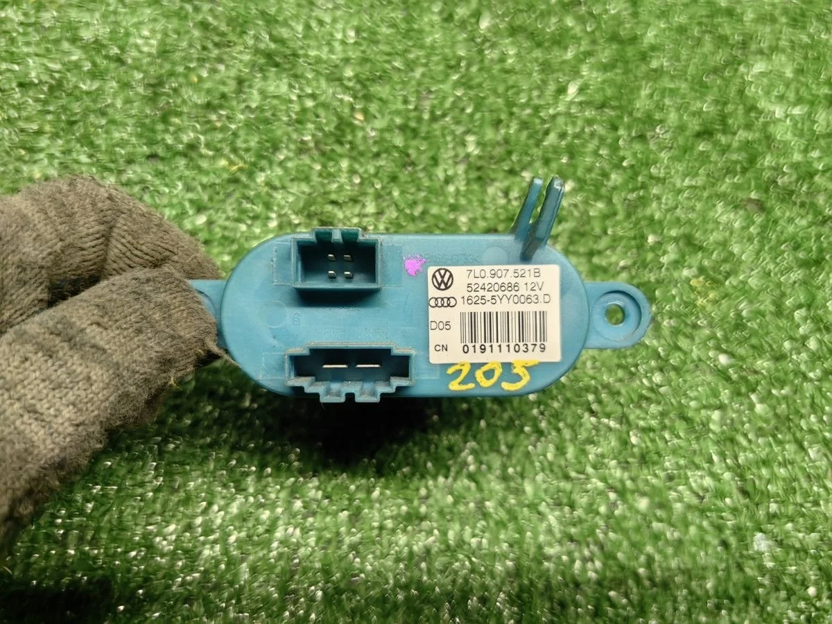 Резистор отопителя Volkswagen Amarok