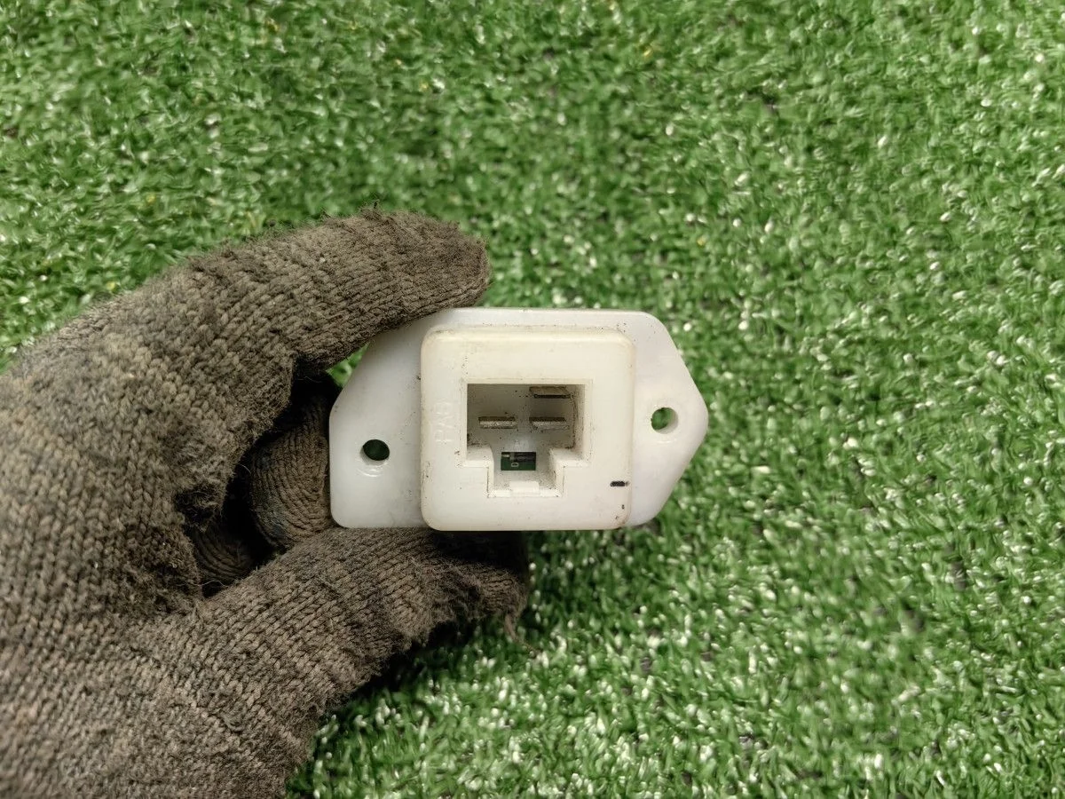 Резистор печки SsangYong Kyron