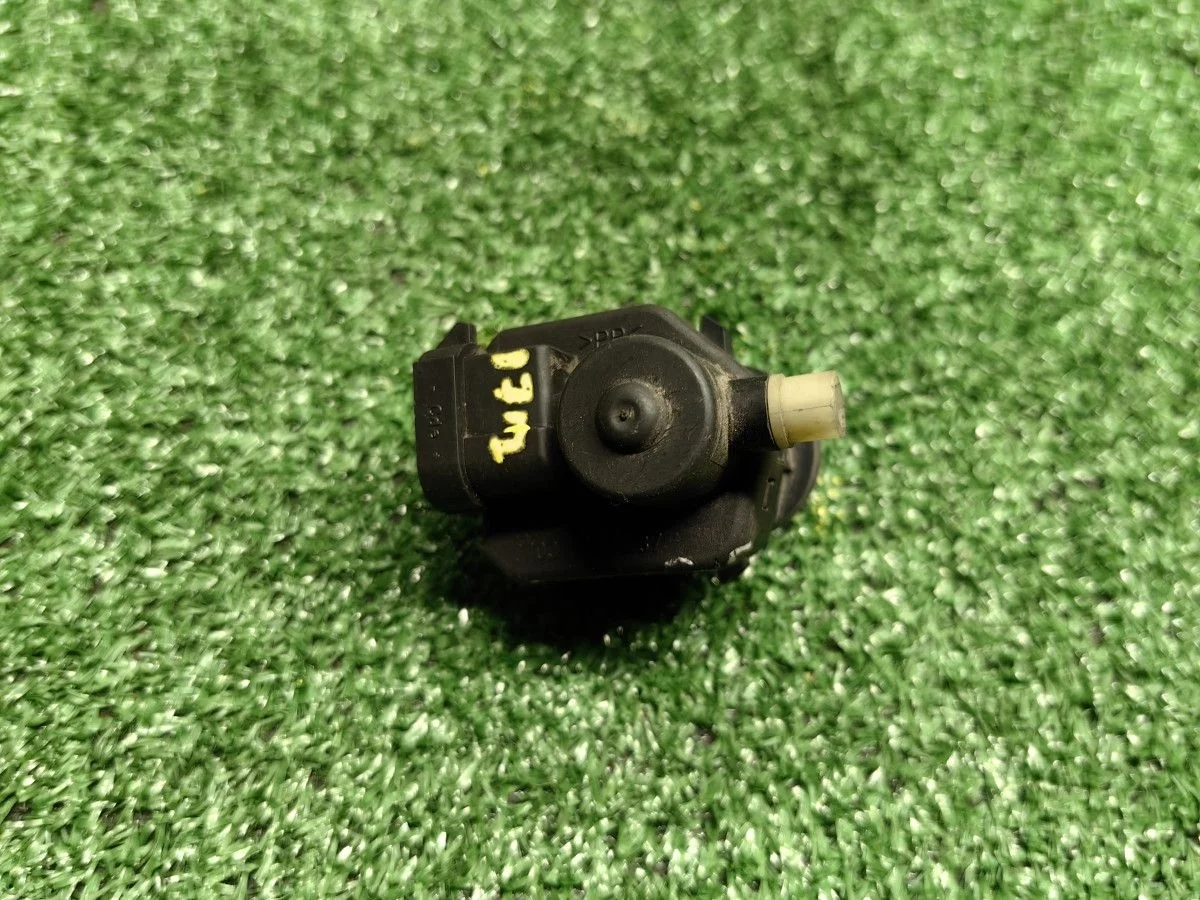 Моторчик корректора фары Renault Symbol