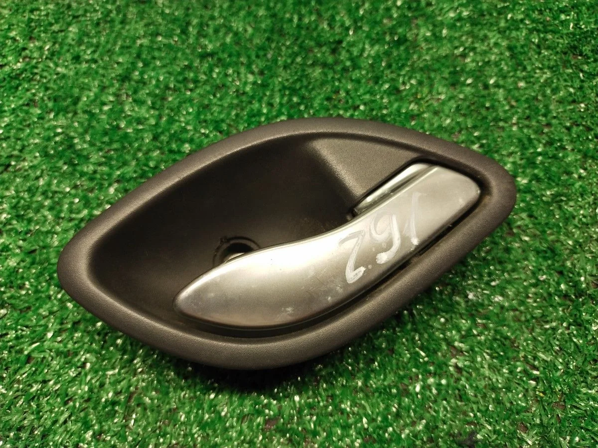 Ручка двери салона Renault Laguna 2