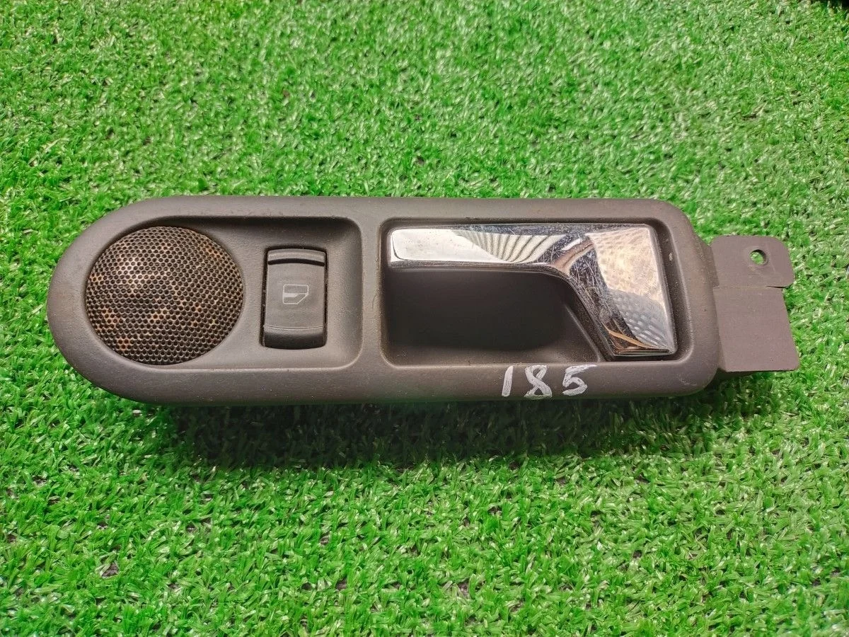 Ручка двери внутренняя  Volkswagen Passat