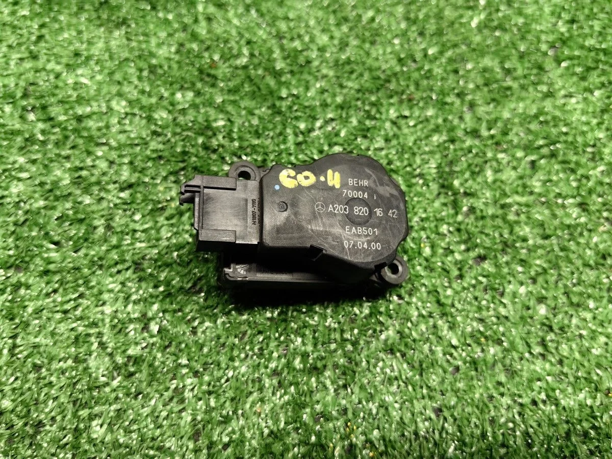 Сервопривод печки Mercedes-Benz C-Class W203