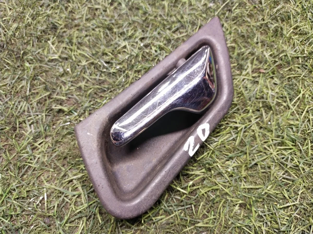 Ручка внутренняя задняя правая Mercedes C W203