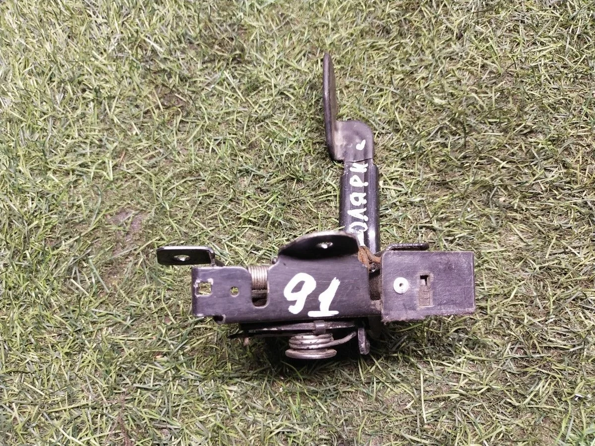 Замок капота Hyundai Solaris