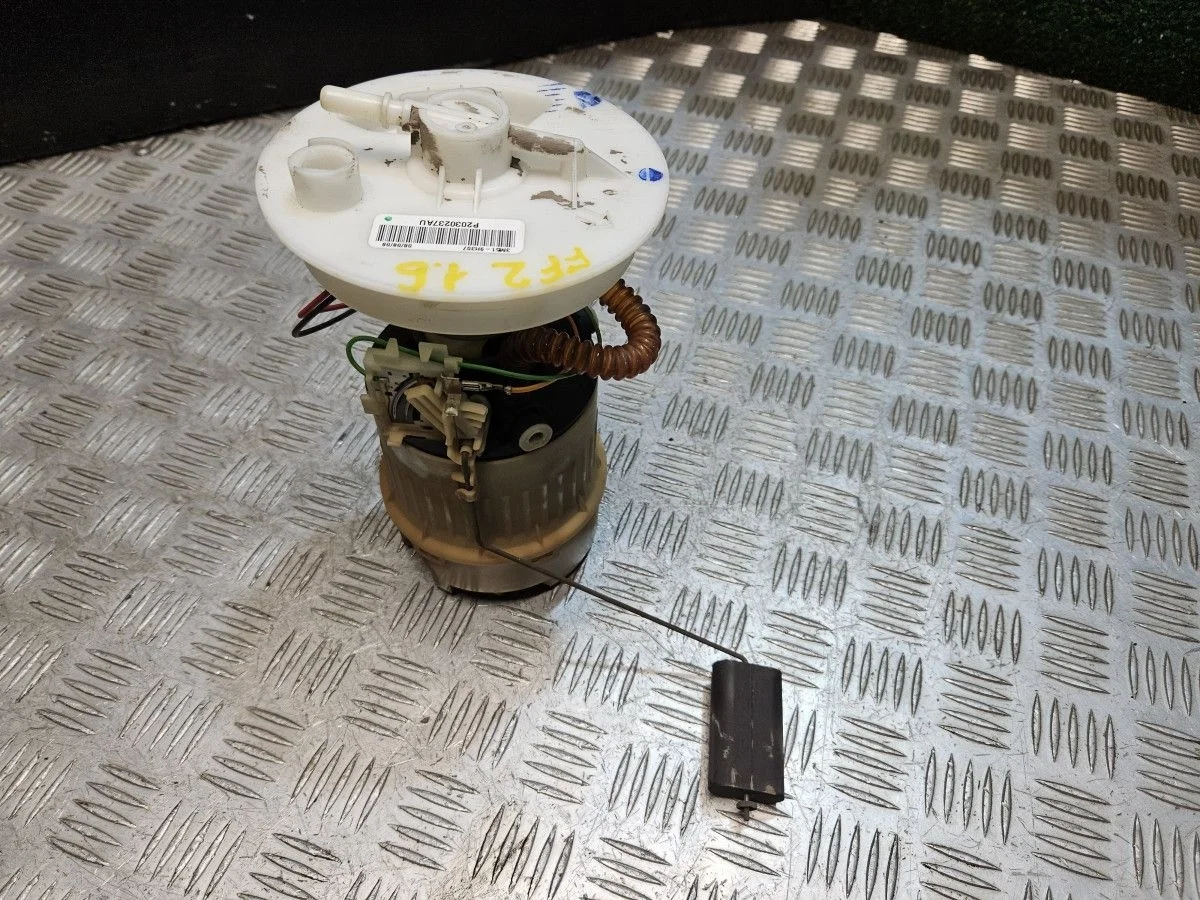 Насос топливный в сборе Ford Focus 2