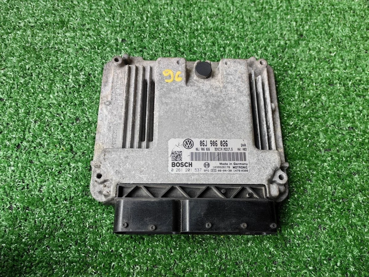 Блок управления двигателем Volkswagen Tiguan