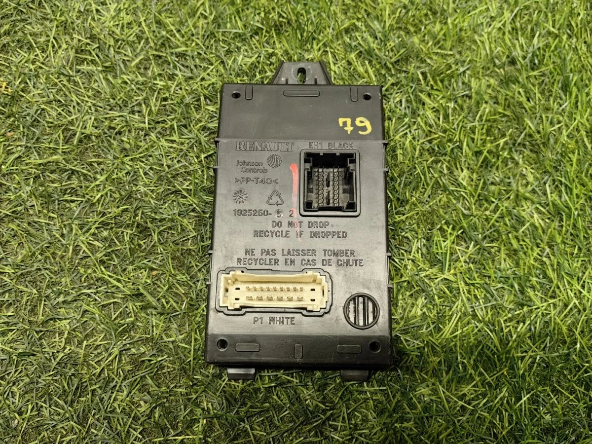 Блок комфорта Renault Logan I