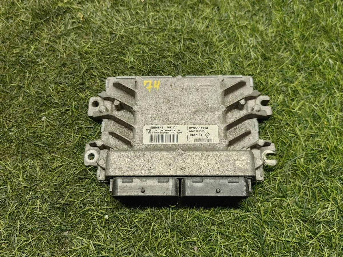 Блок управления двс Renault Logan