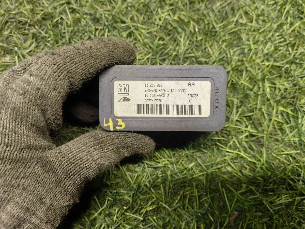 Датчик ускорения Opel Astra H