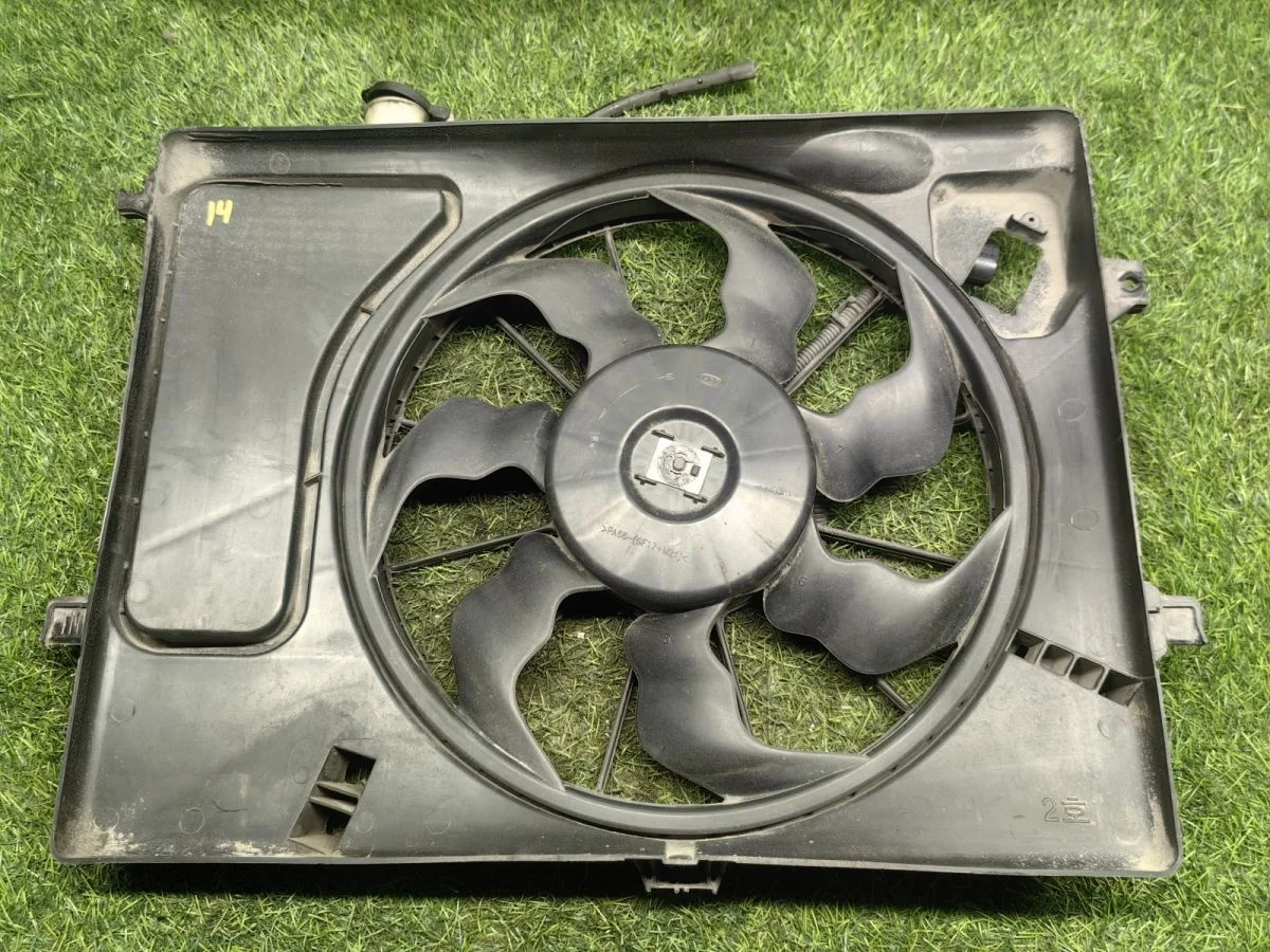 Диффузор вентилятора Kia Ceed 2