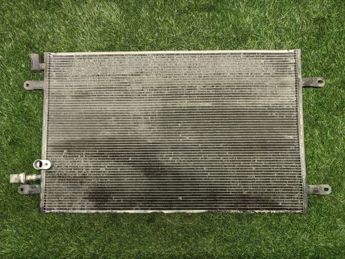 Радиатор кондиционера Audi A6 C6