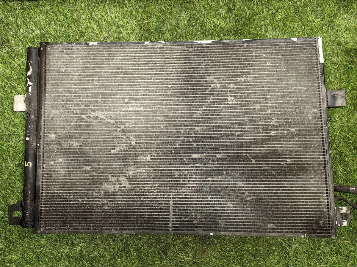 Радиатор кондиционера Volkswagen Amarok