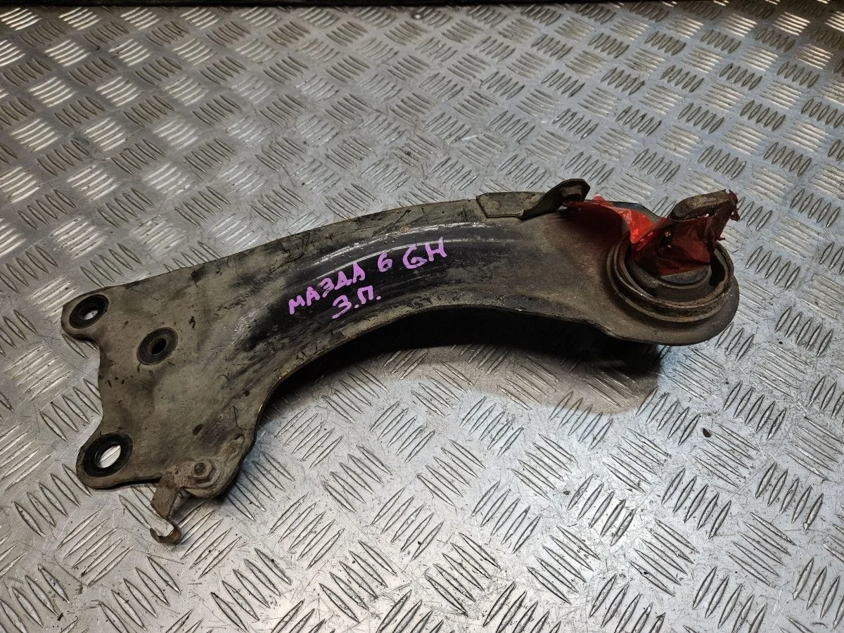 Рычаг задний правый на Mazda 6 GH