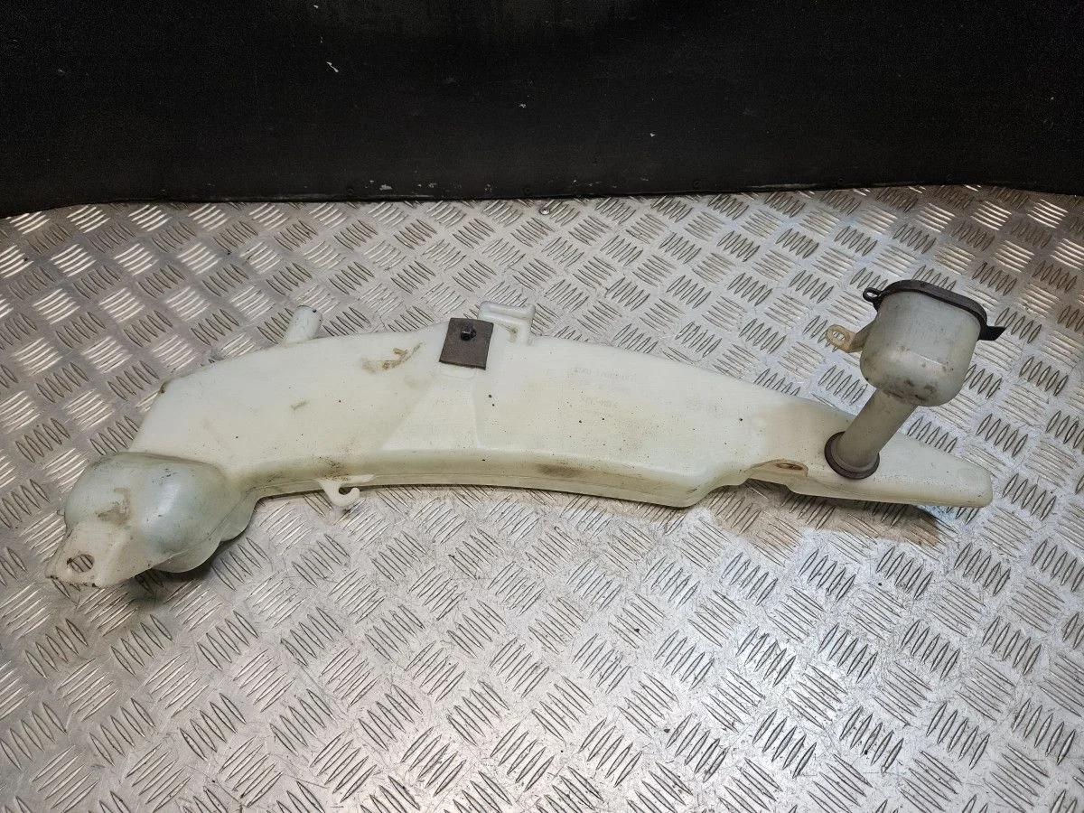 Бачок омывателя Ford Focus 1