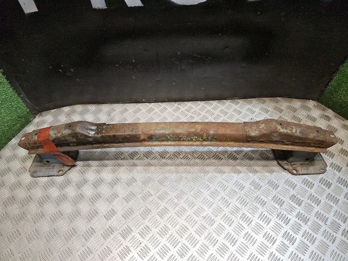 Усилитель заднего бампера на Mazda 3 BK