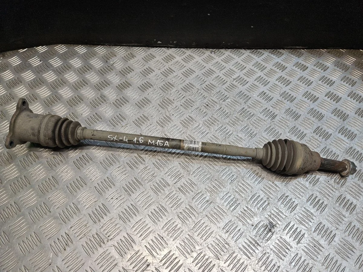 Привод задний левый на Suzuki SX4