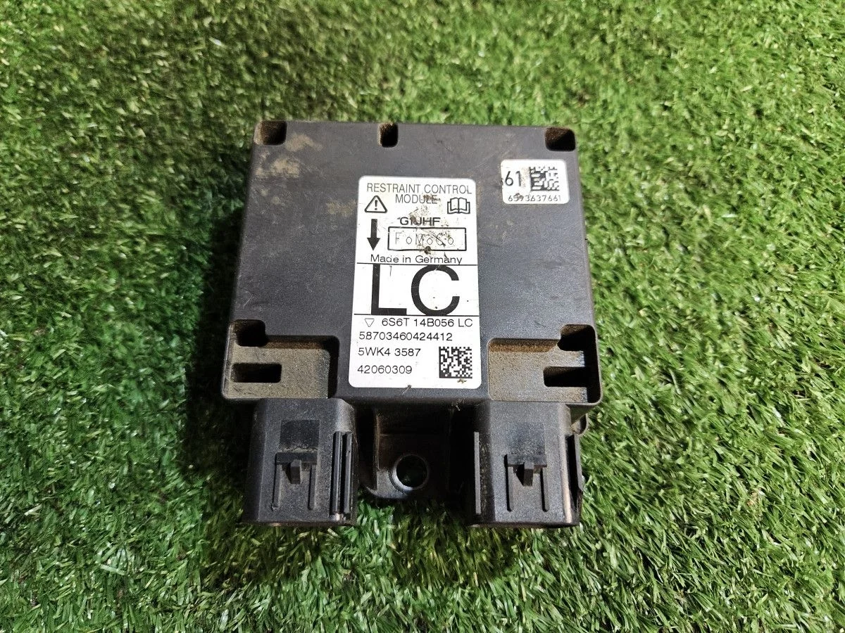 Блок управления AIRBAG на Ford Fusion