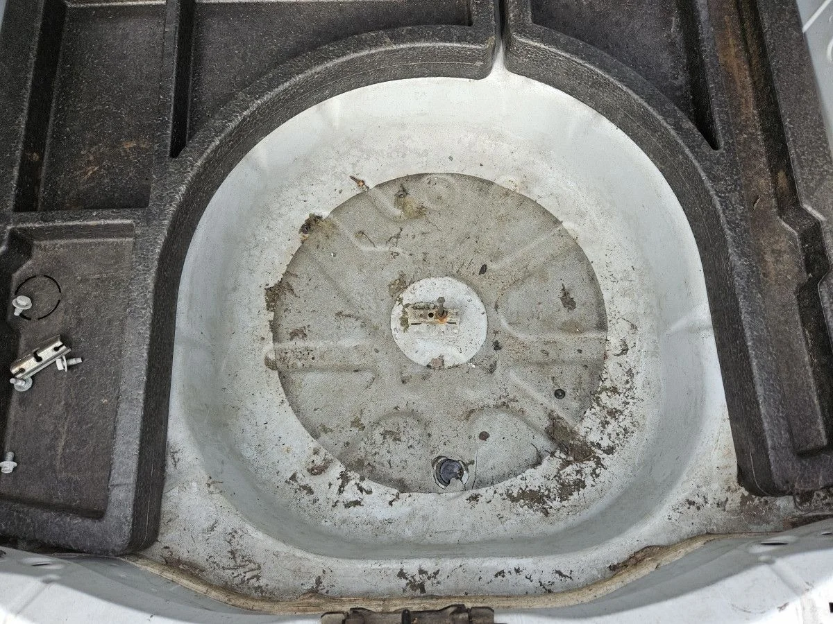 Ванна багажника на Ford Focus 2 рест