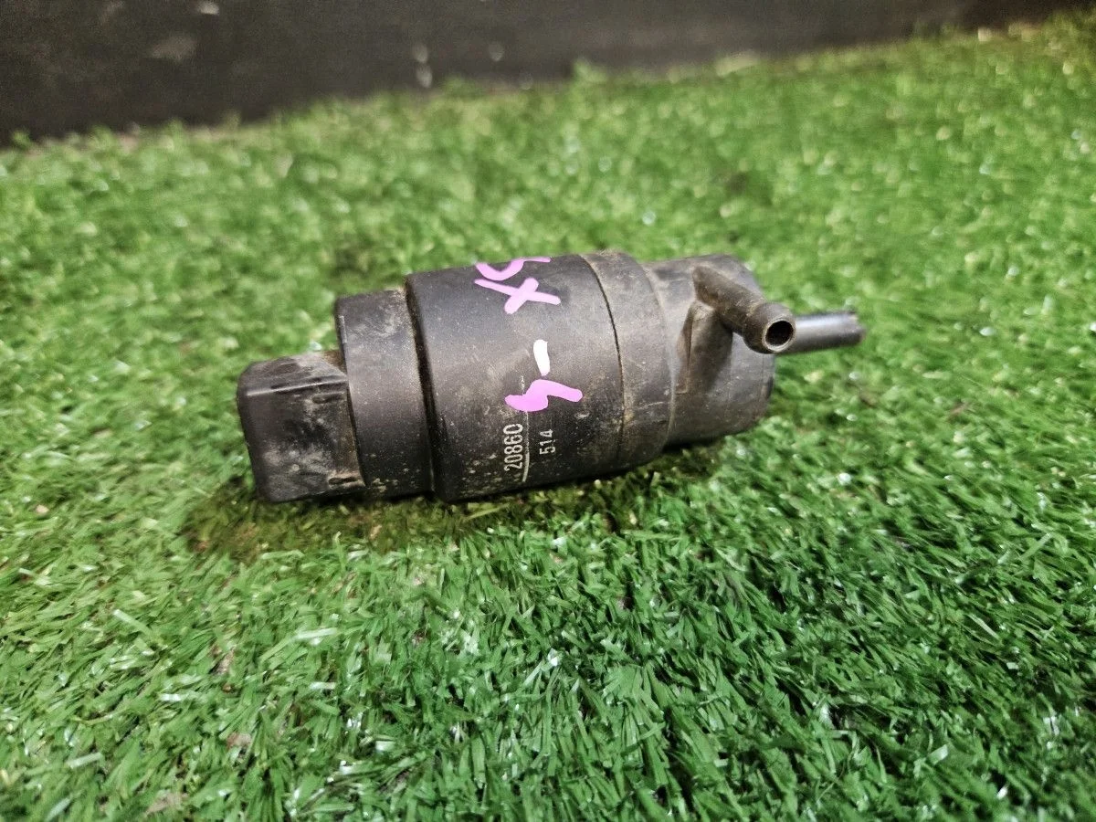 Насос омывателя на Suzuki SX4