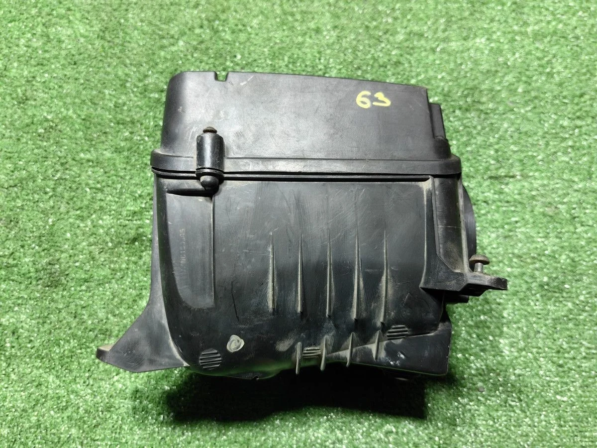 Корпус воздушного фильтра Volkswagen Passat B6