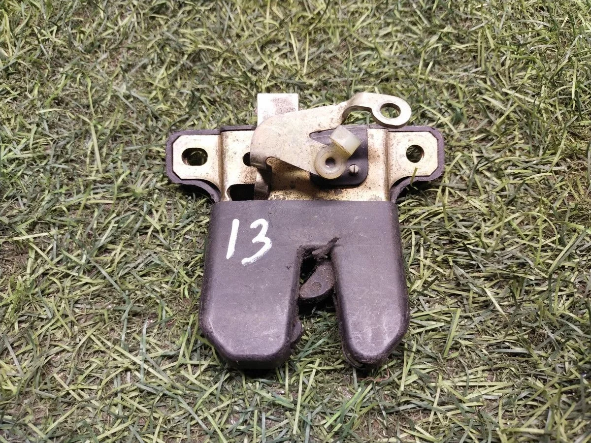 Замок багажника для Audi A6 [C5]