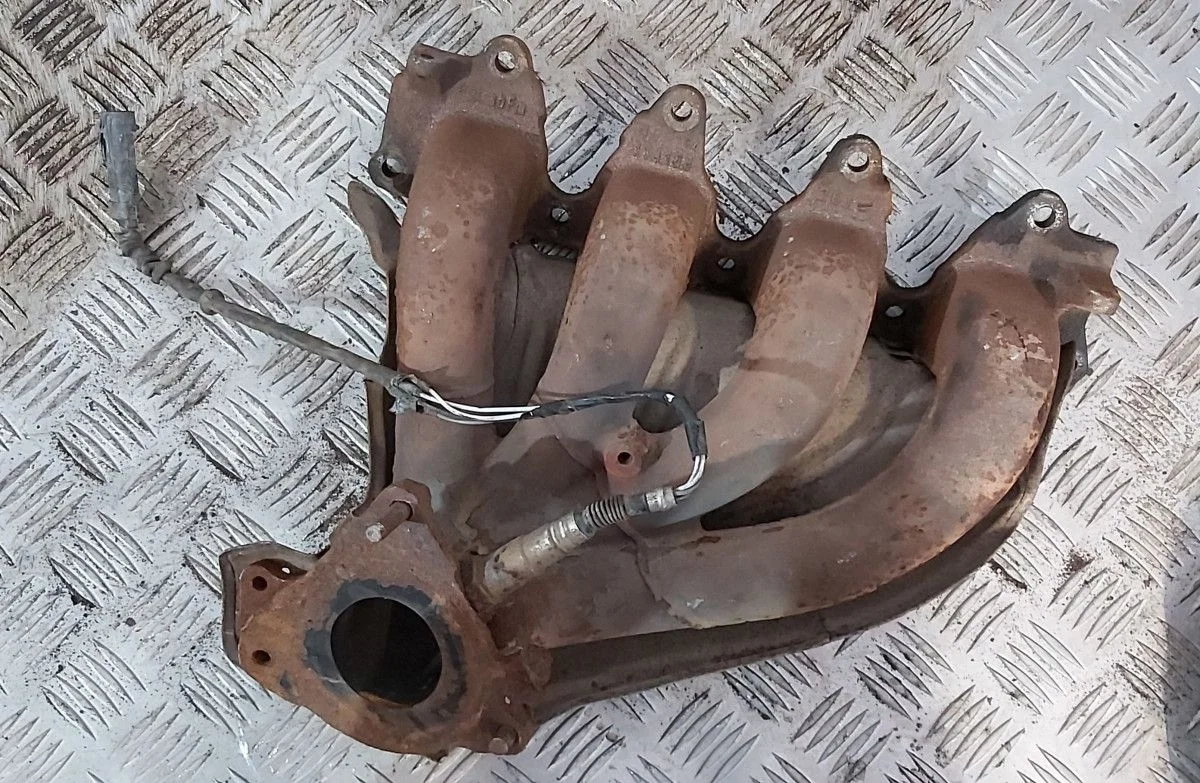 Коллектор выпускной Renault Scenic