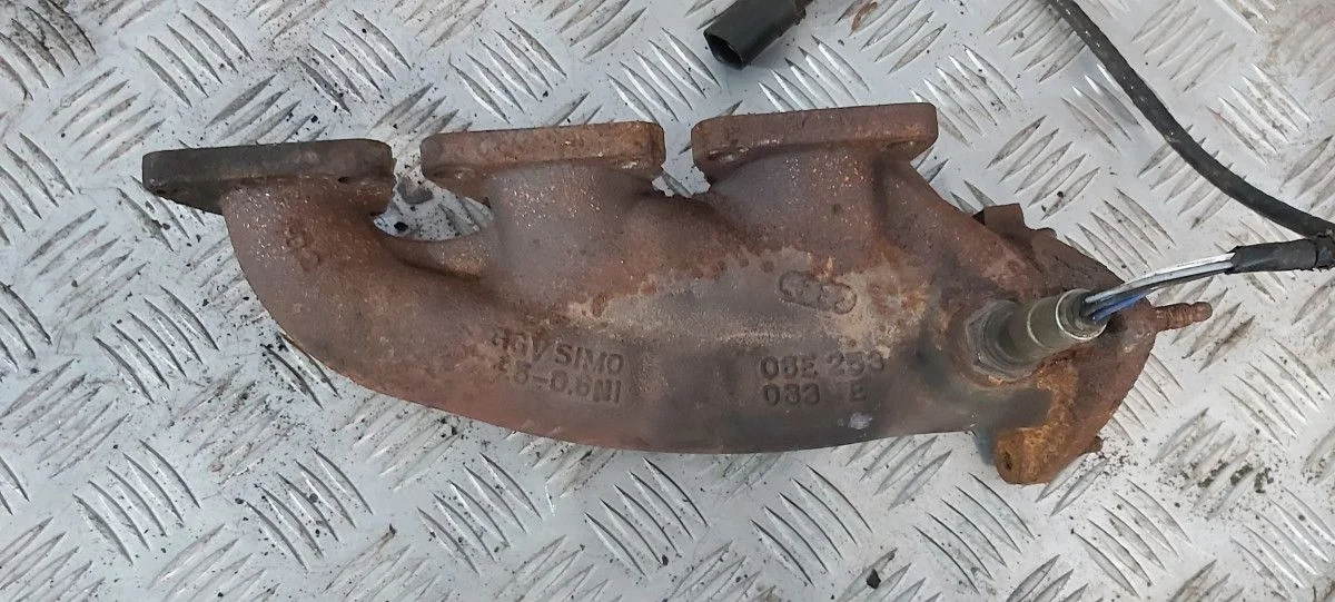 Коллектор выпускной Audi A6C6 левый