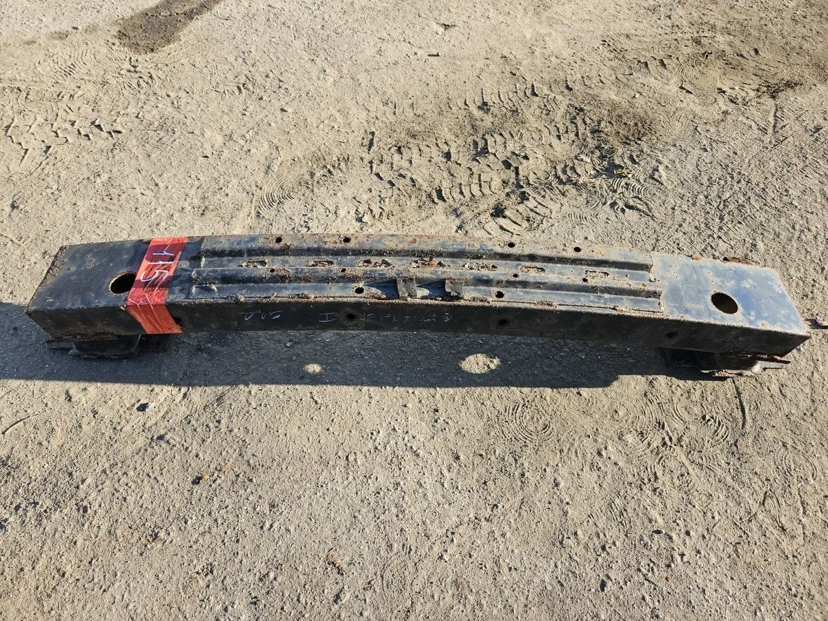 Усилитель переднего бампера на Outlander 1