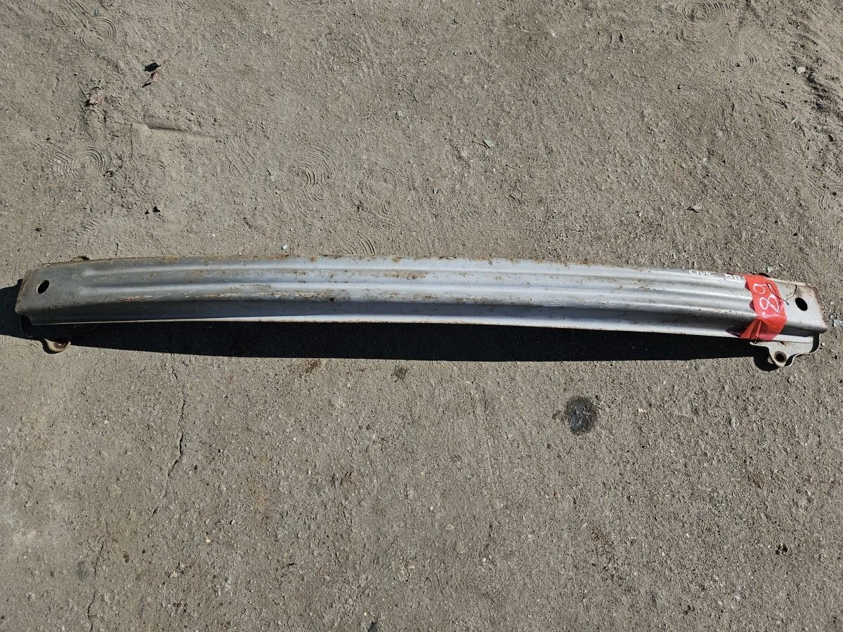 Усилитель заднего бампера на Honda Civic 5D