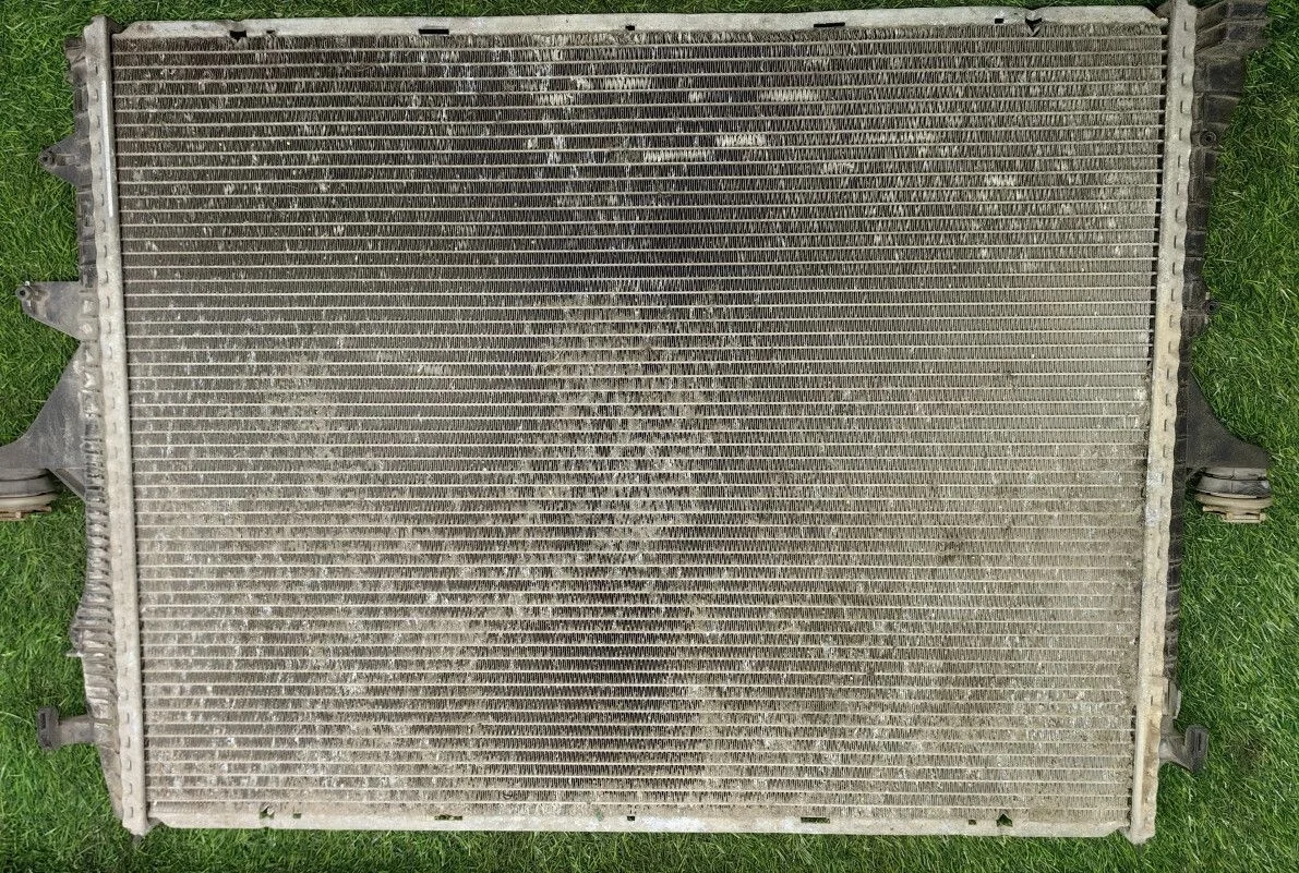 Радиатор основной Volkswagen Touareg