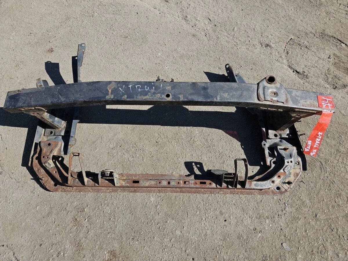 Усилитель переднего бампера на Nissan X-Trail T31