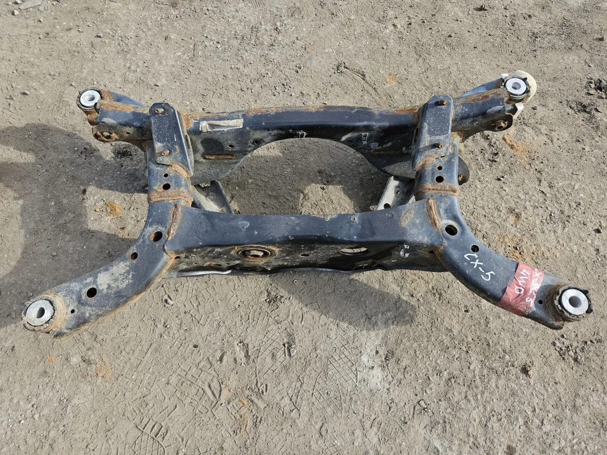 Подрамник задний на Mazda CX-5 KF2