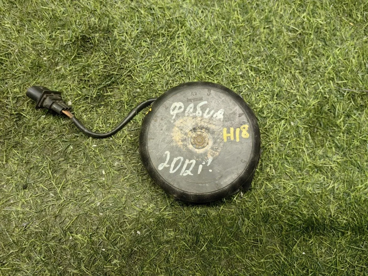 Моторчик вентилятора радиатора Skoda Fabia