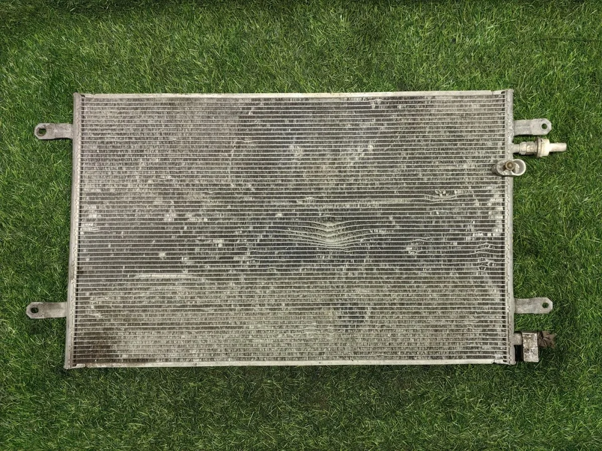 Радиатор кондиционера Audi A6 C6