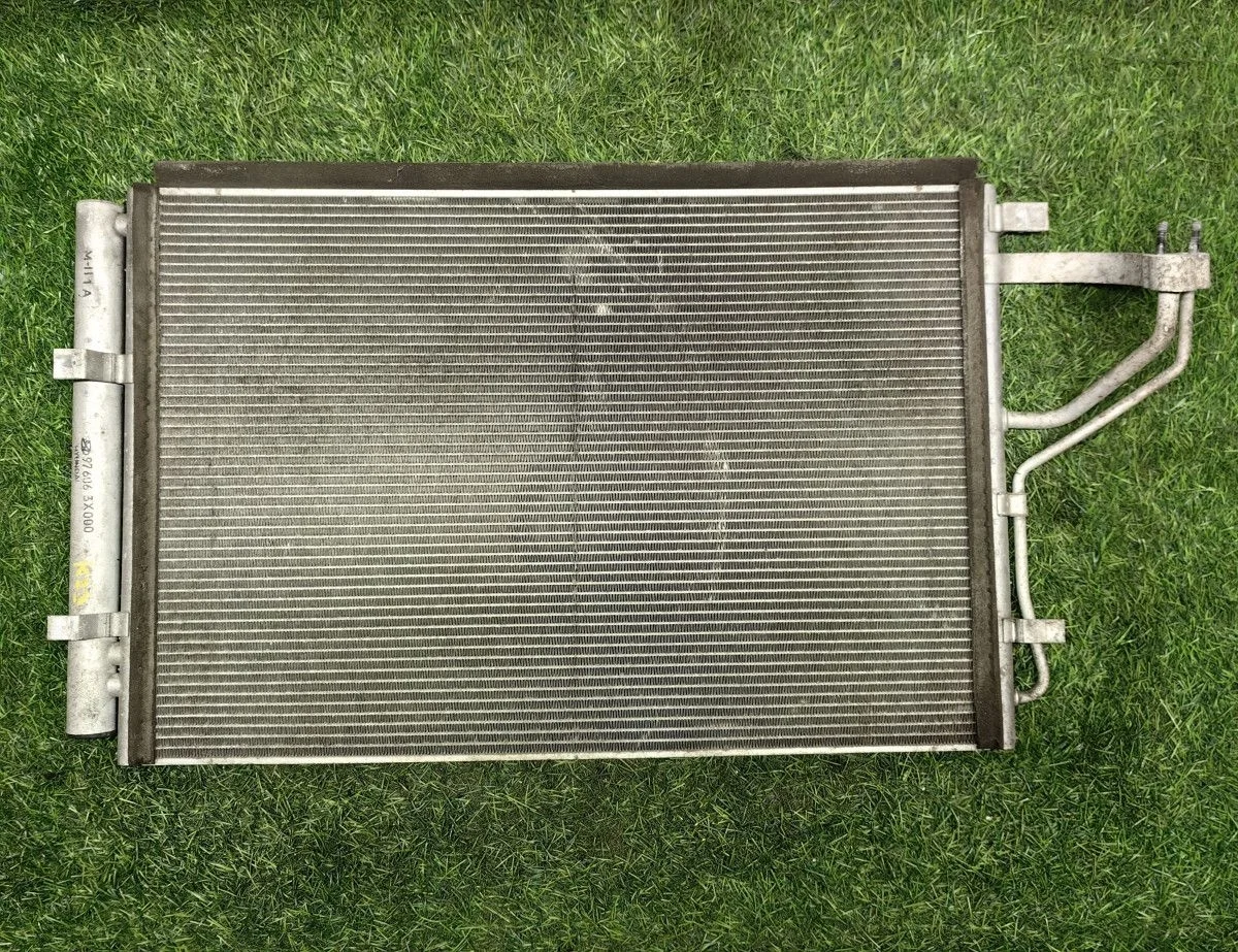 Радиатор кондиционера Kia Ceed