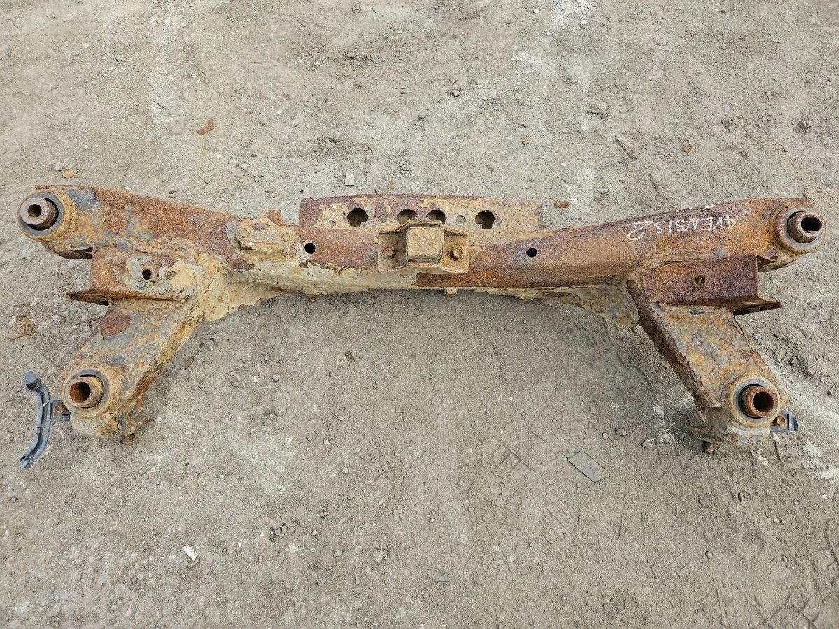 Подрамник задний на Toyota Avensis T250