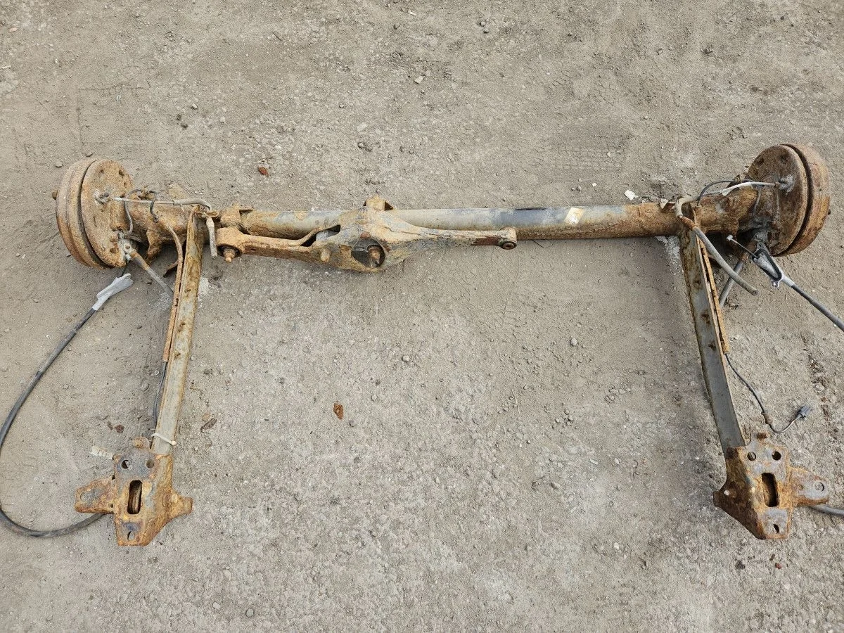 Балка задняя на Nissan Almera B10