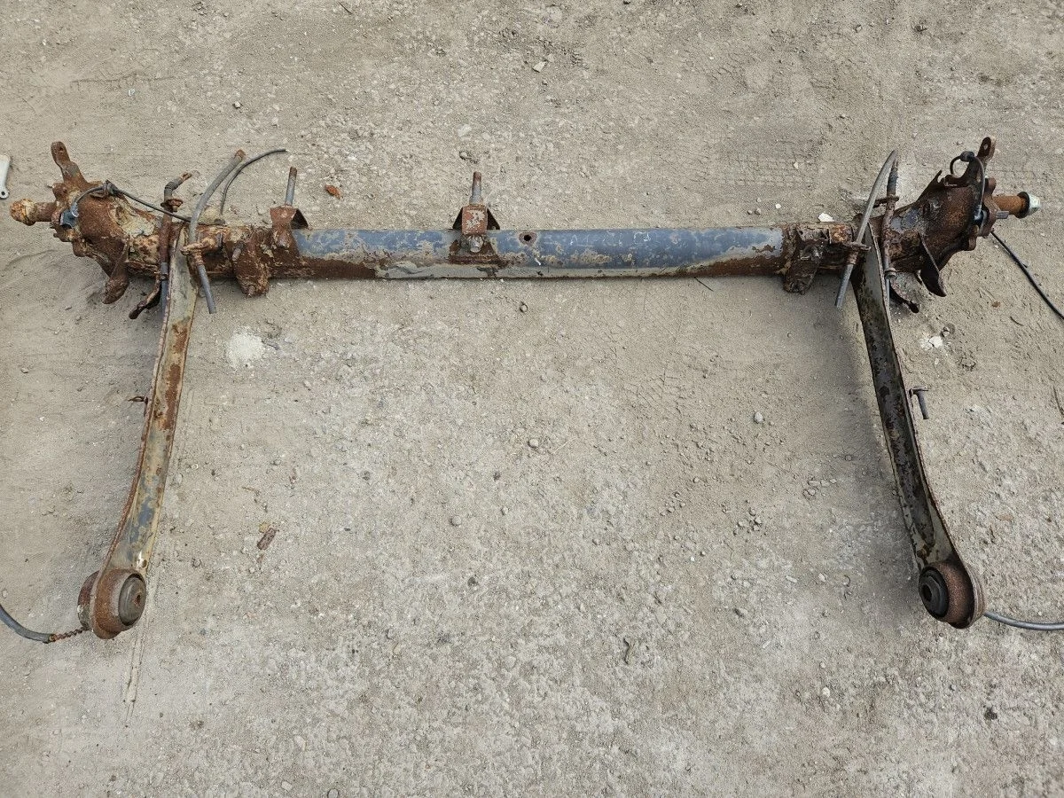 Балка задняя на Nissan Almera B10